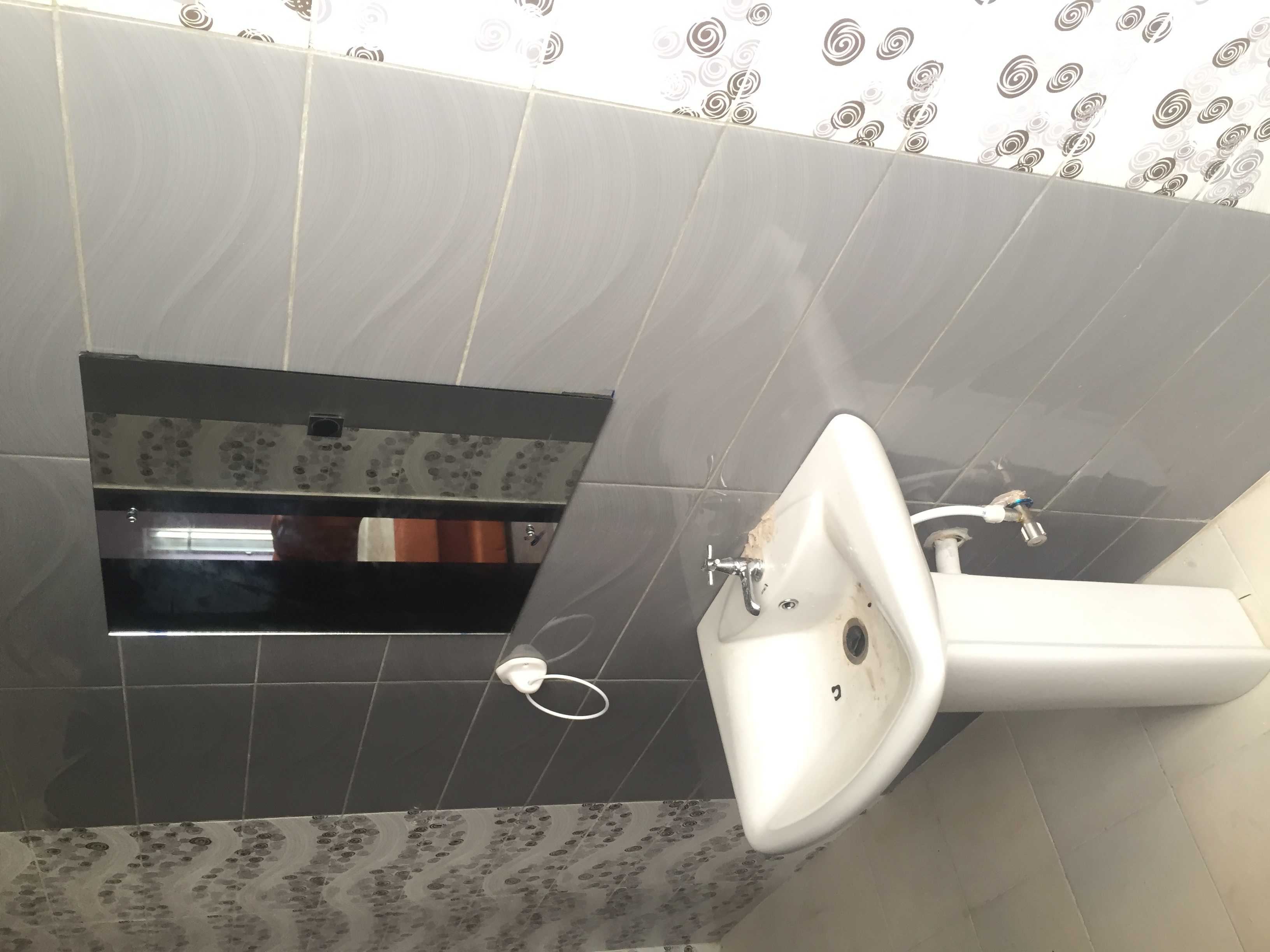 Modern Bathroom Tiling